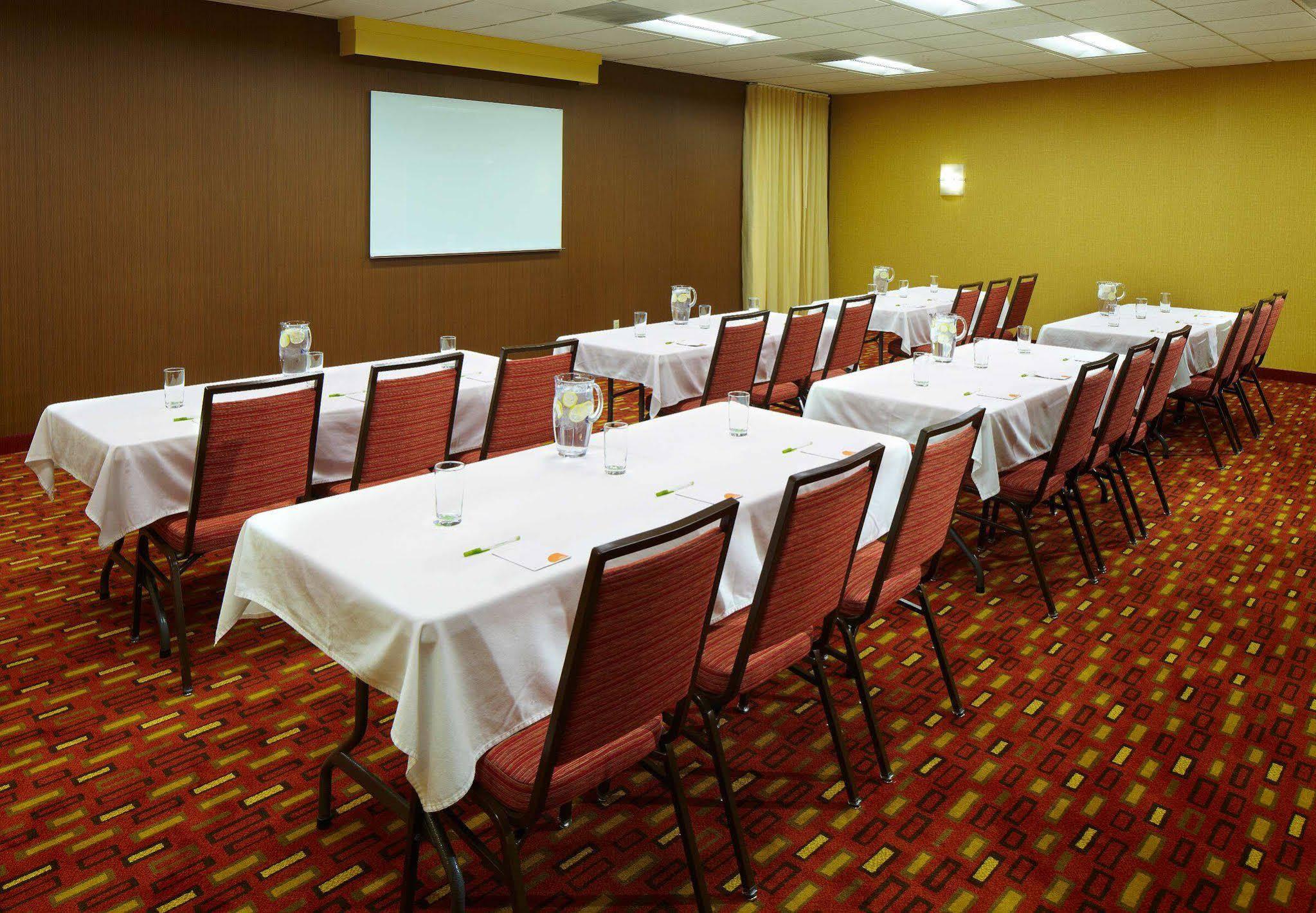 Iowa Inn Bettendorf Quad Cities Zewnętrze zdjęcie