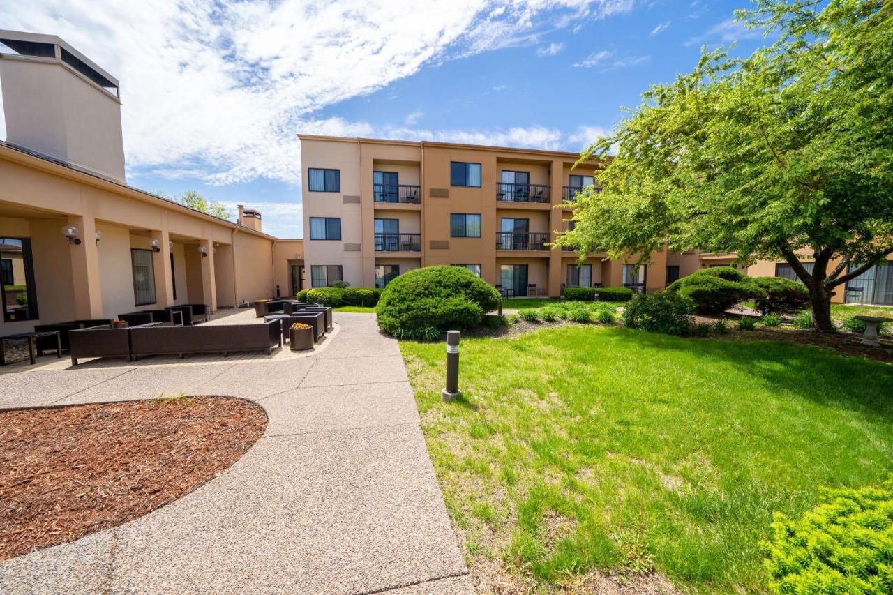 Iowa Inn Bettendorf Quad Cities Zewnętrze zdjęcie